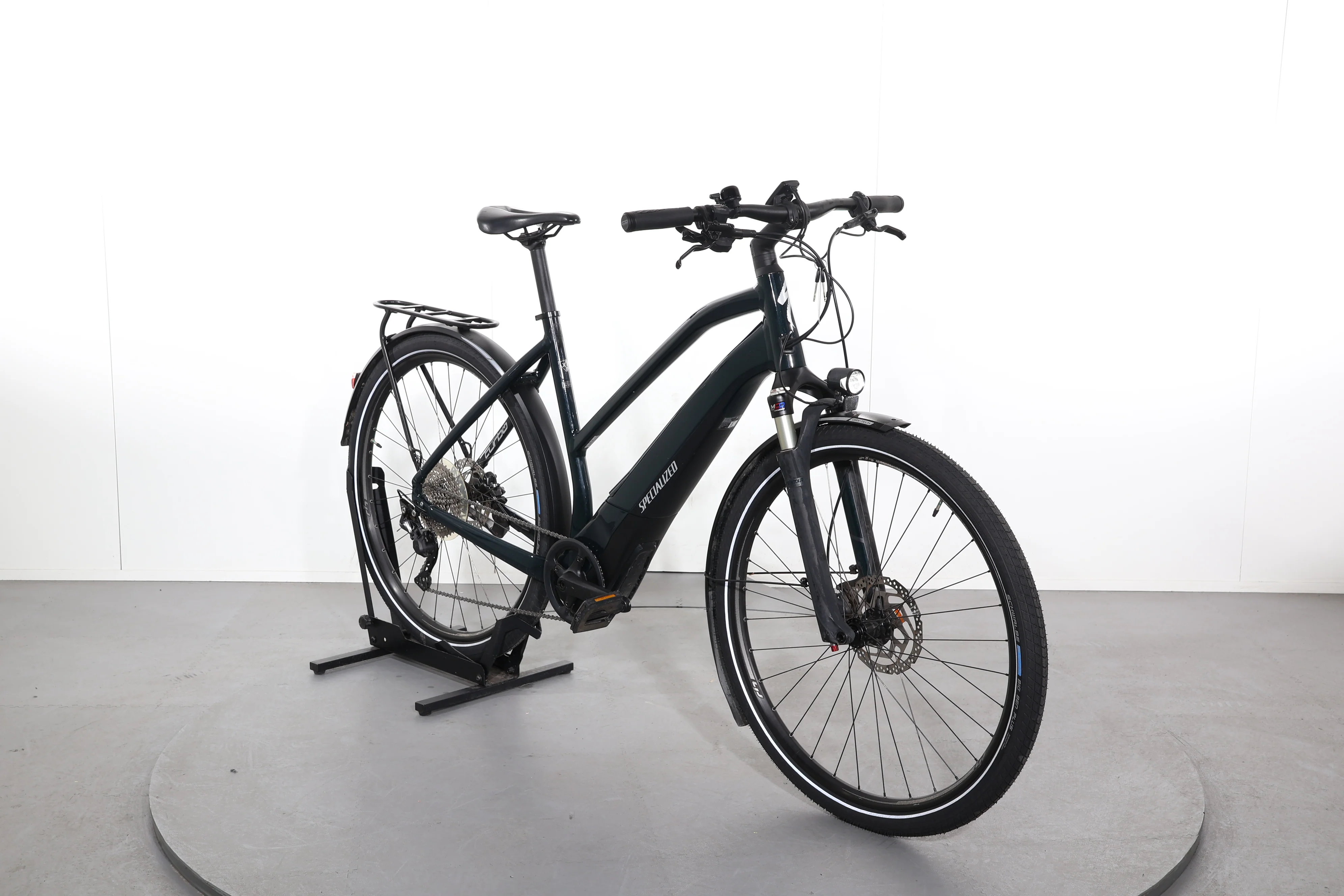 Specialized Turbo Vado 4.0 Step-Through - Image 2