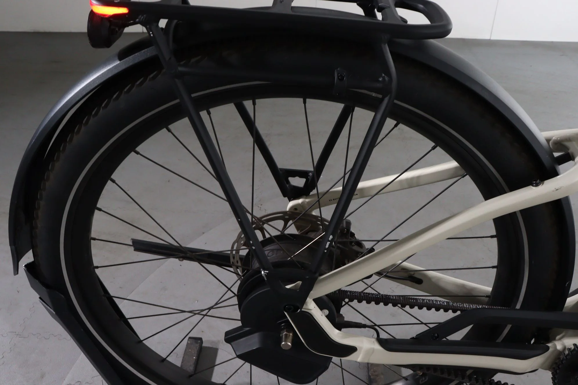 Specialized Turbo Vado 5.0 IGH - Image 9
