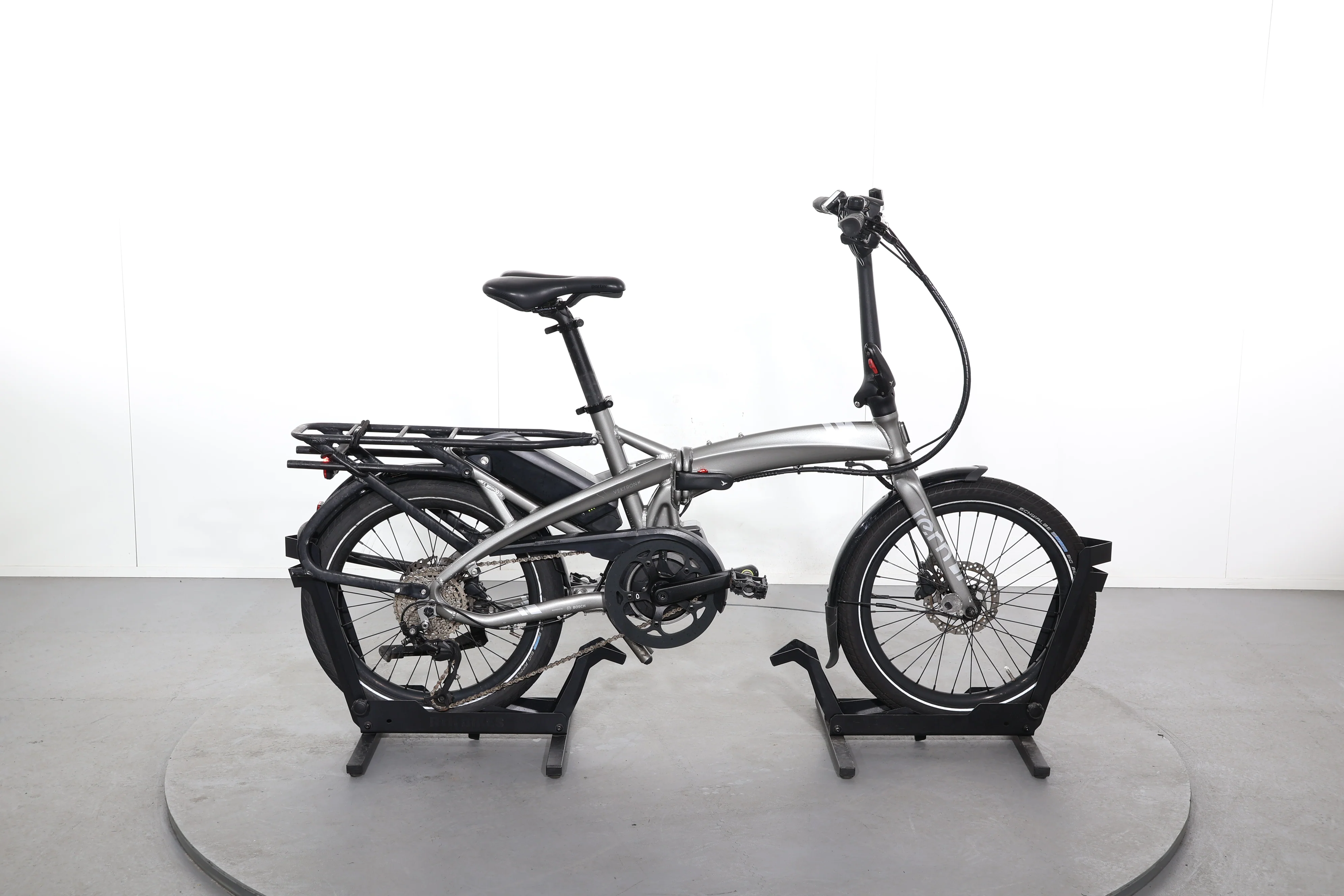 Tern Vektron Q9