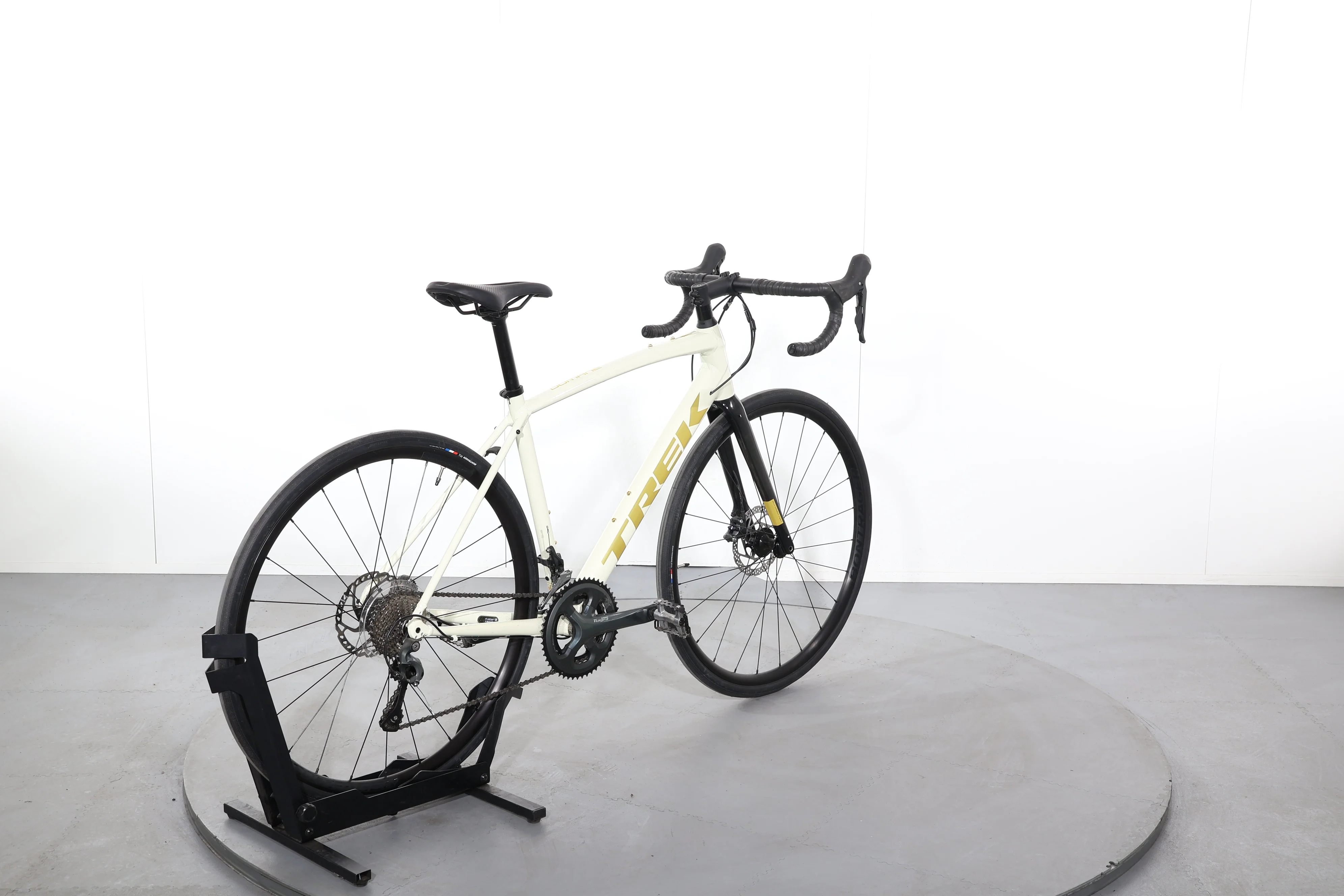 Trek Domane AL 4 - Image 6