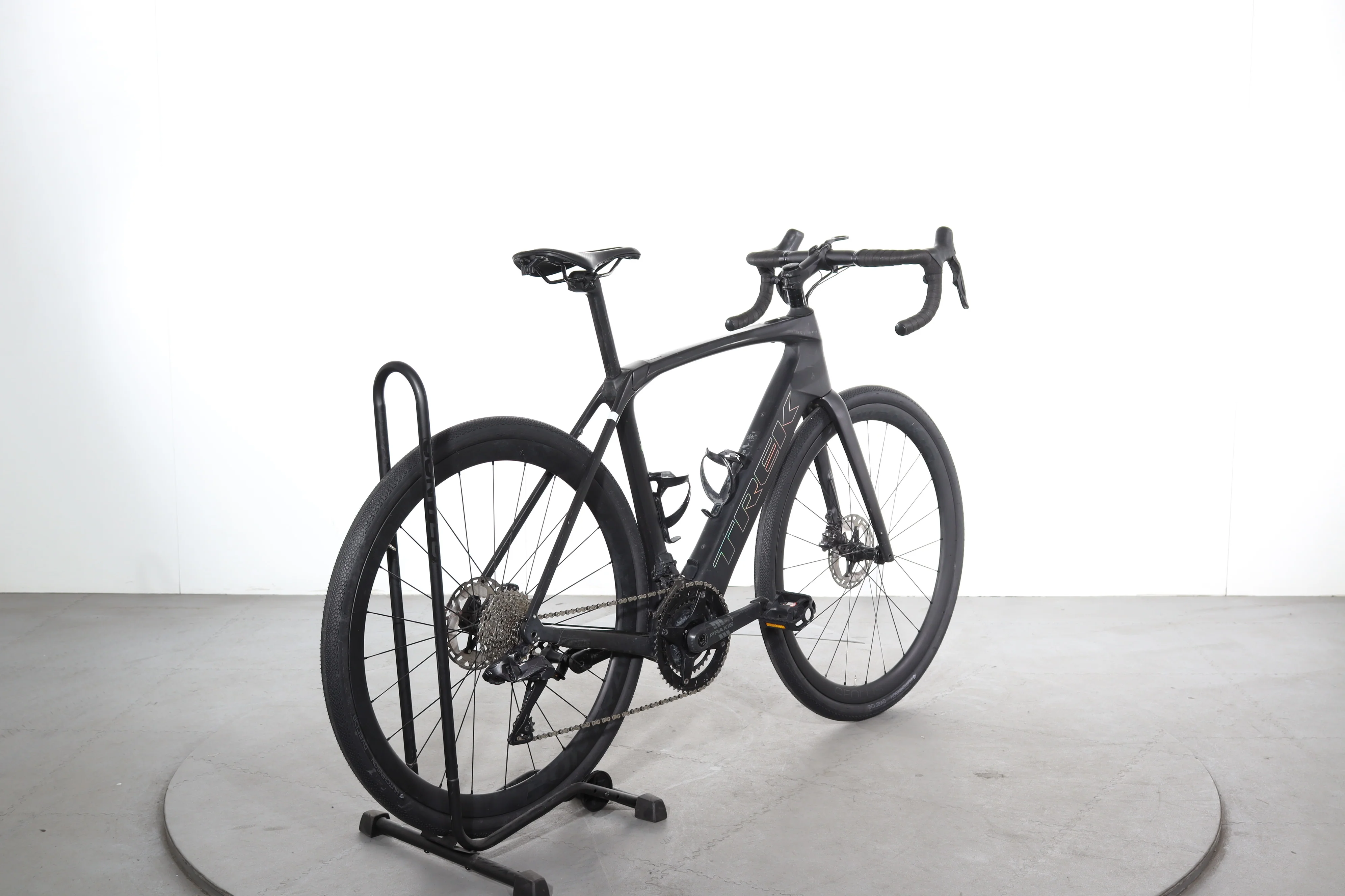 Trek Domane+ SLR 7 Gen 4 - Image 2