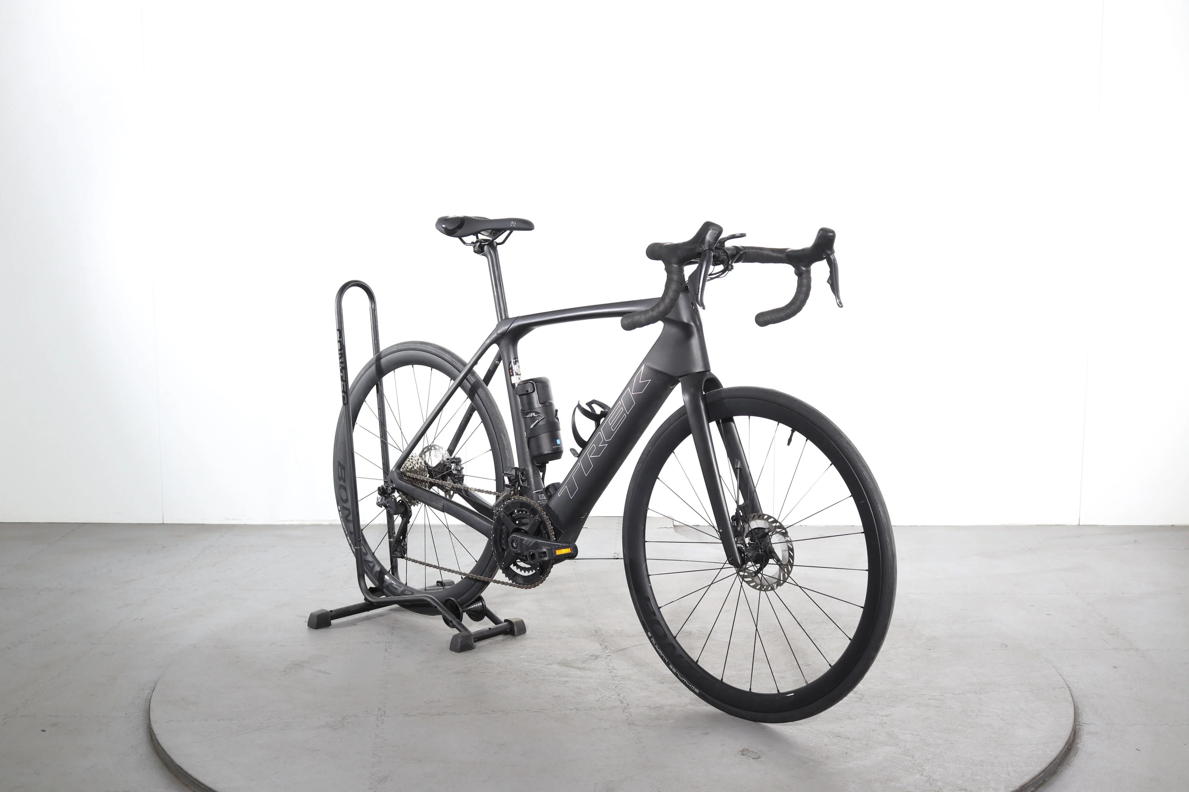 Trek Domane+ SLR 7 Gen 4 - Image 2