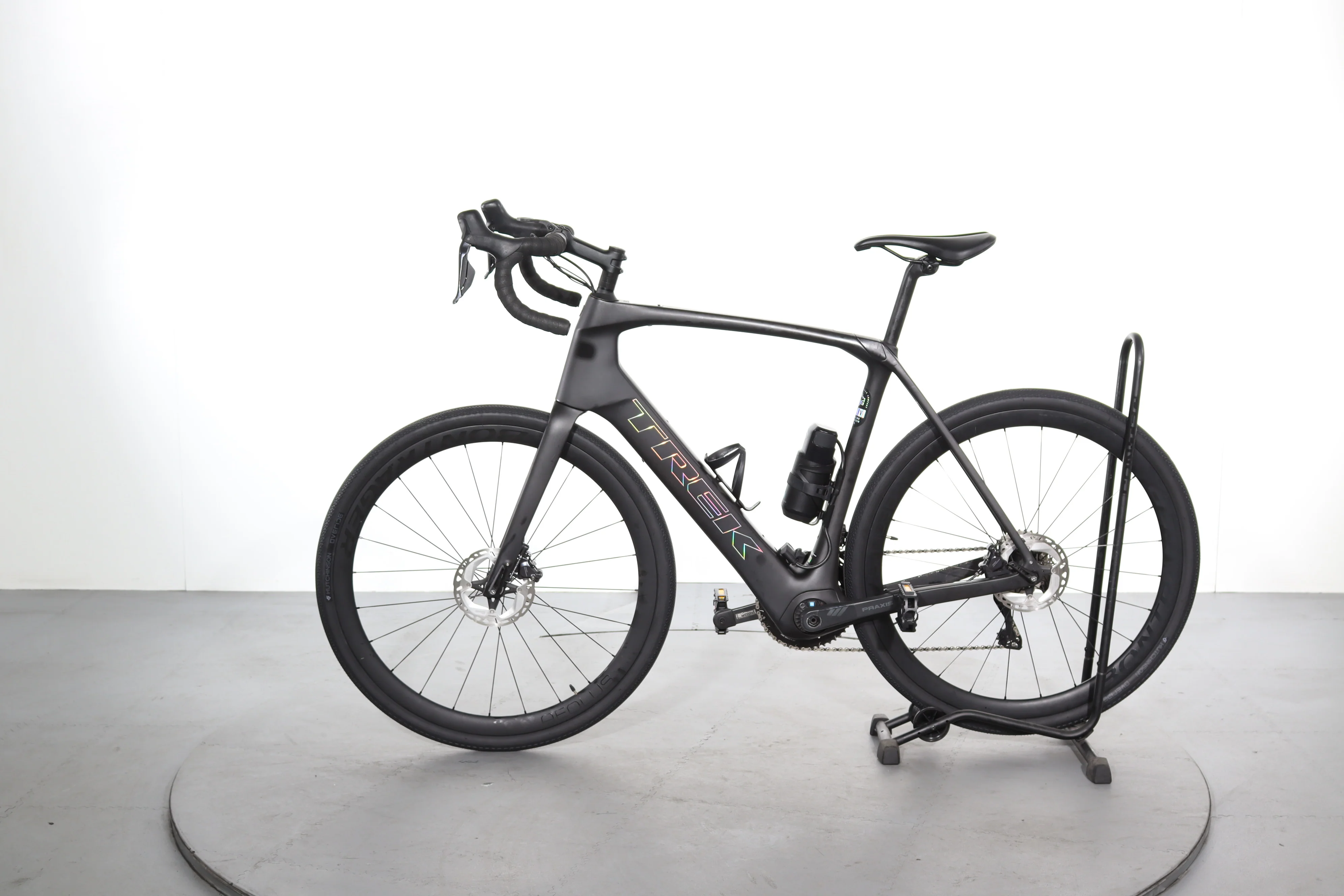 Trek Domane+ SLR 7 Gen 4 - Image 4