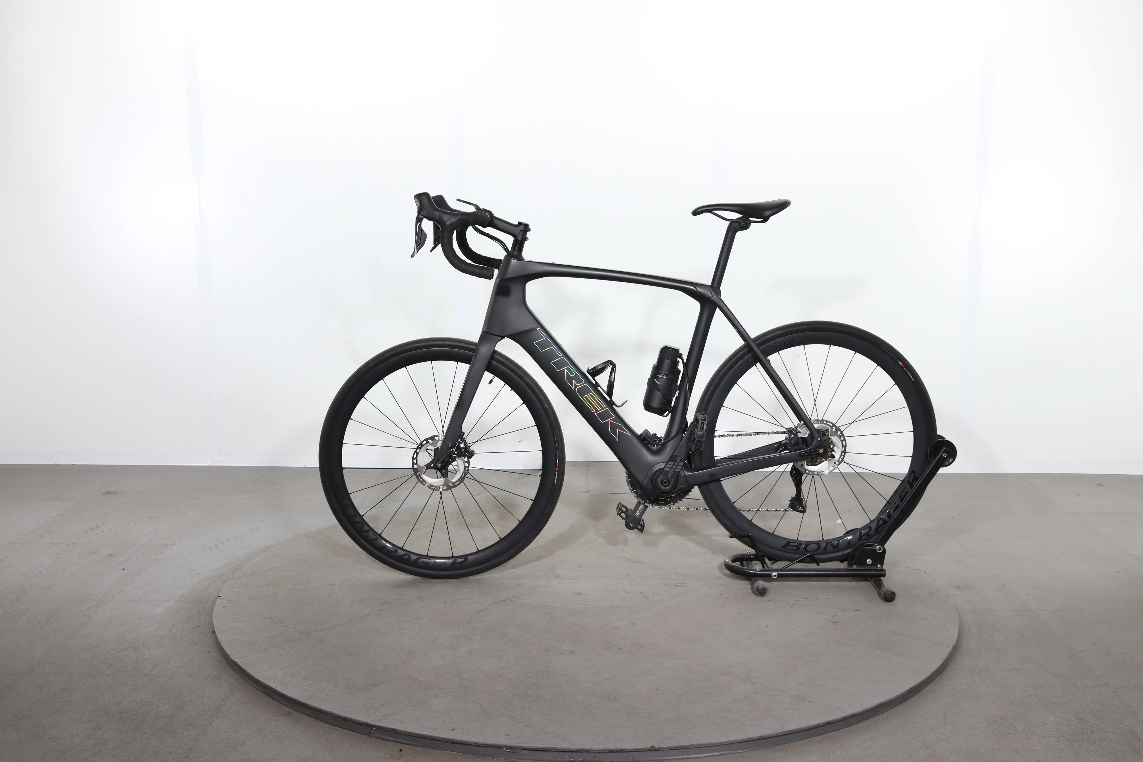 Trek Domane+ SLR 7 - Image 4