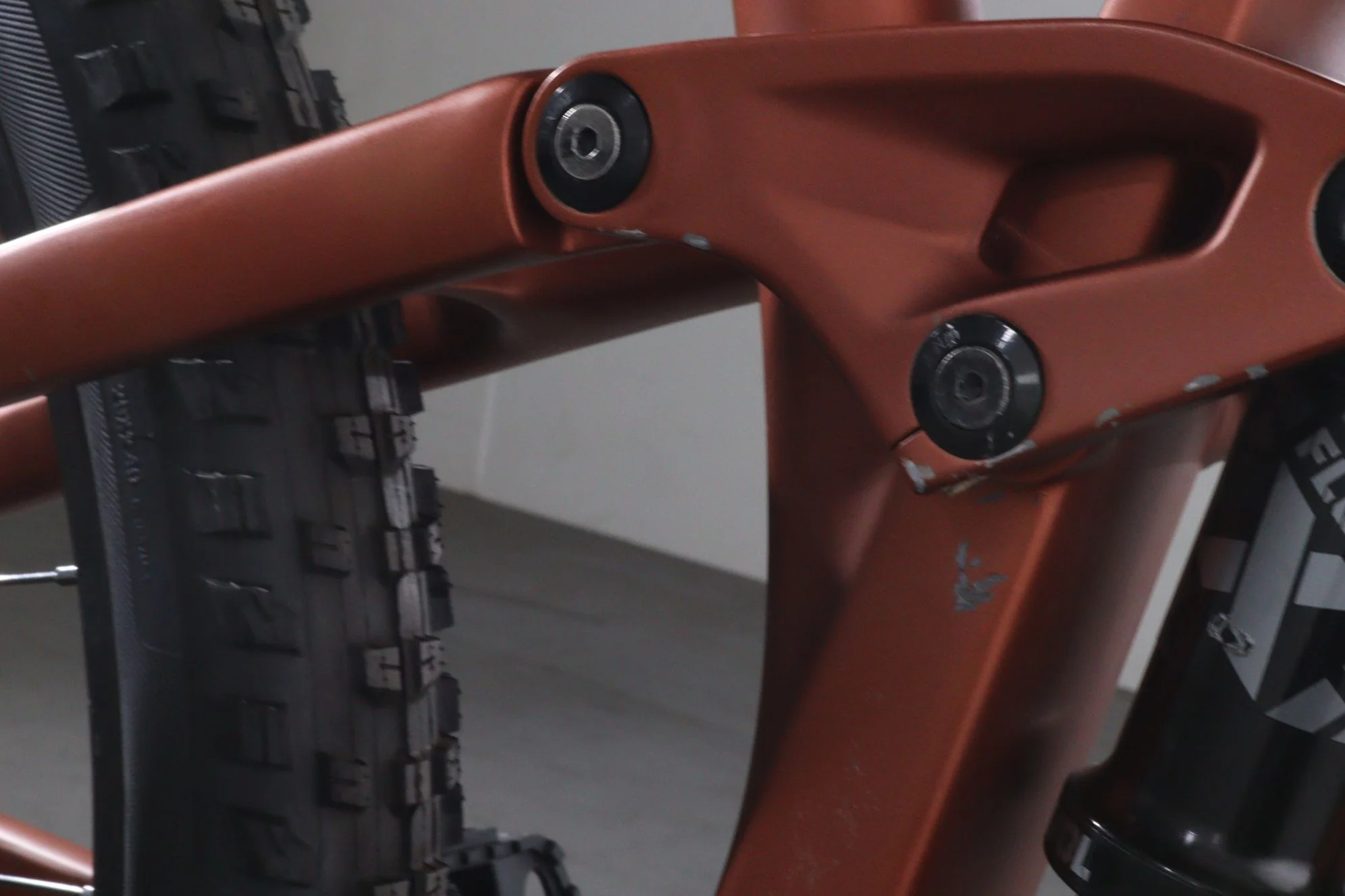 Trek Fuel EX-e 9.7 - Image 14