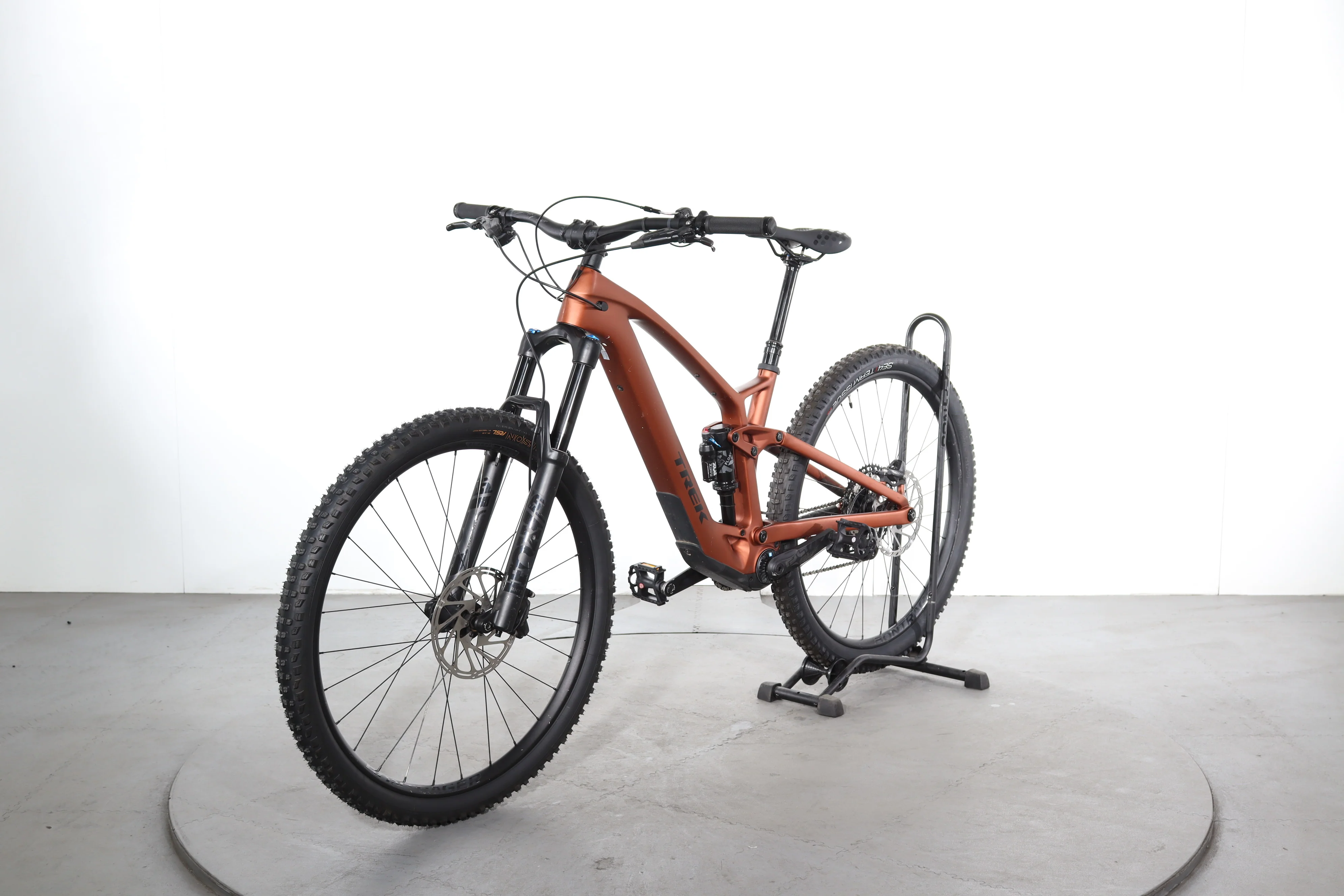 Trek Fuel EX-e 9.7 - Image 3