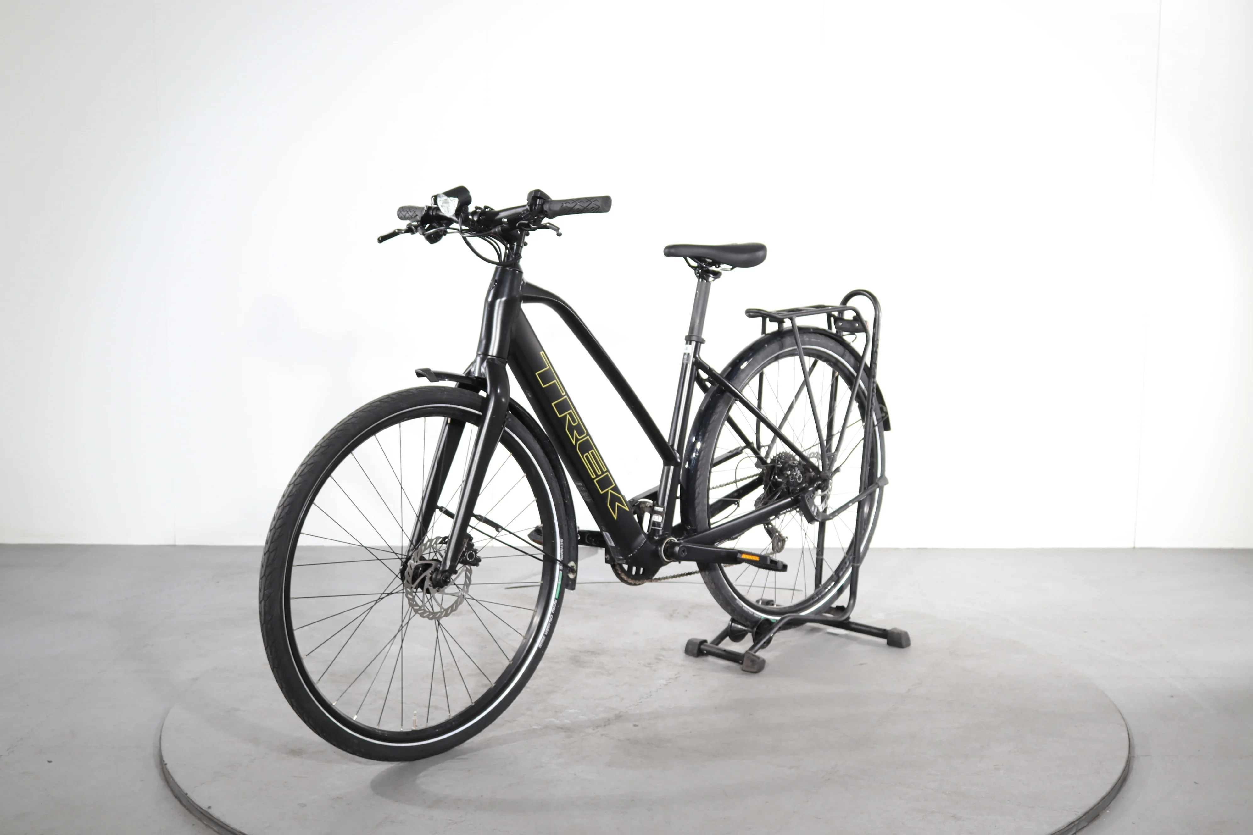 Trek FX+ 2 Stagger - Image 3