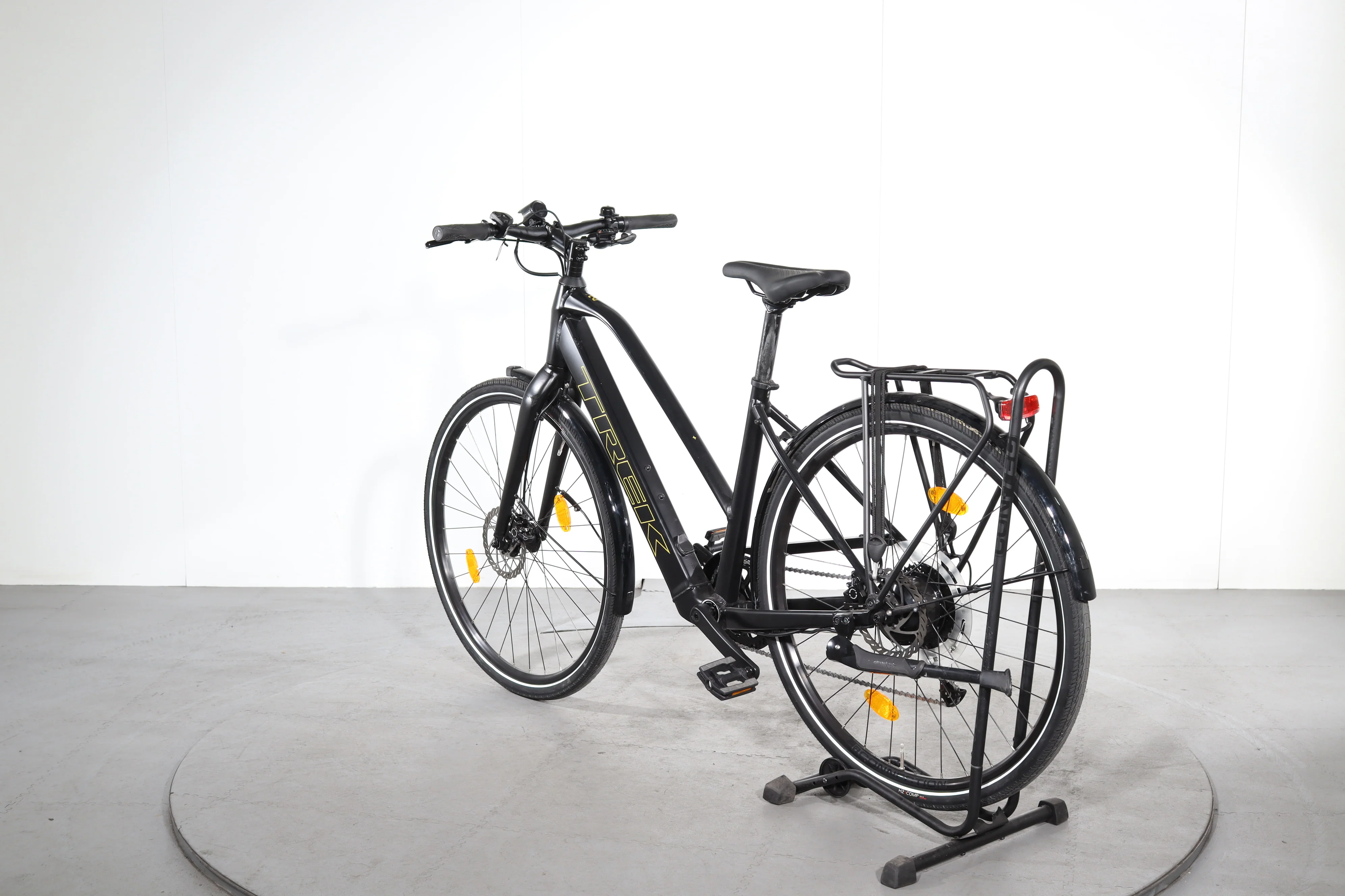 Trek FX+ 2 Stagger - Image 5