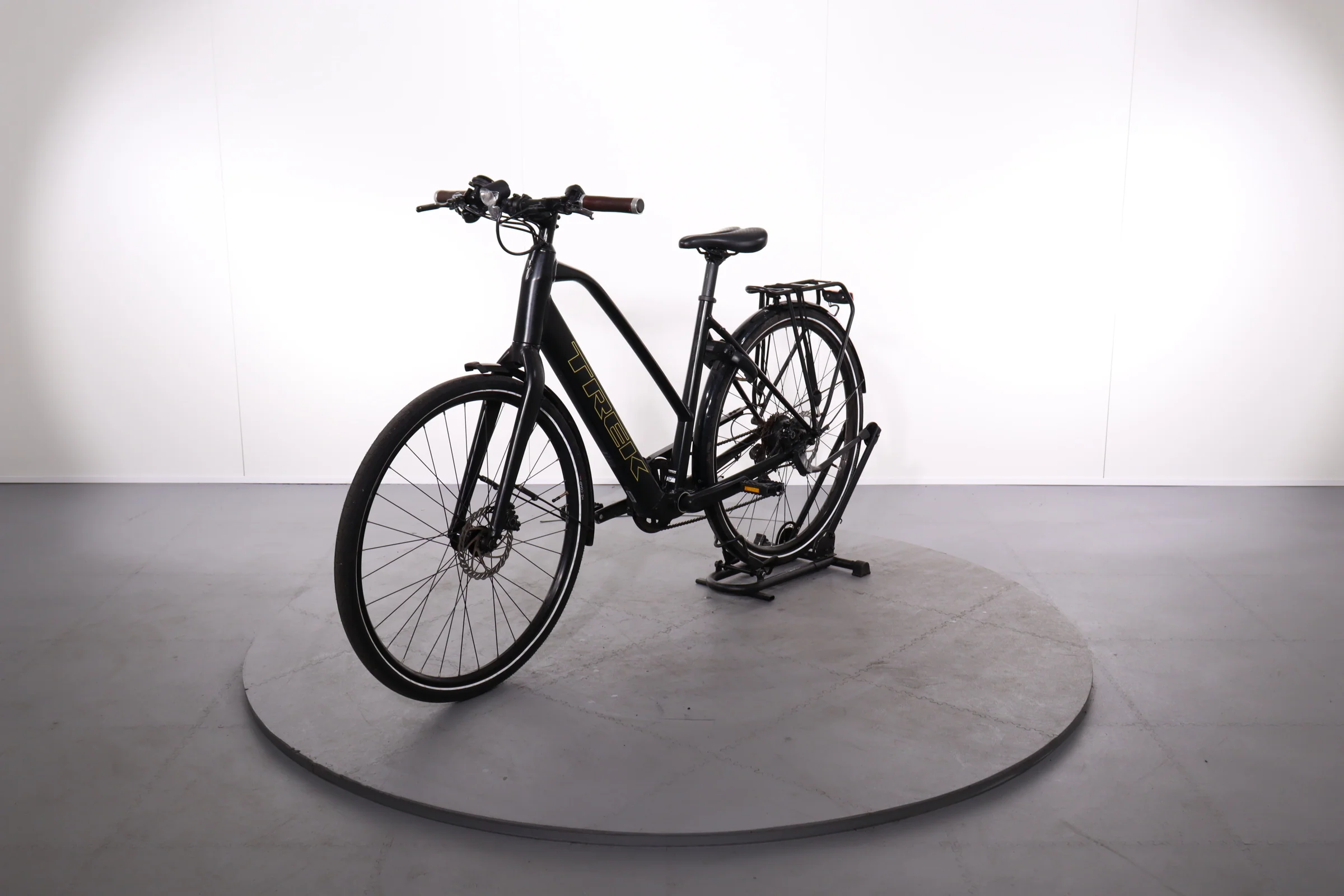 Trek FX+ 2 Stagger - Image 3