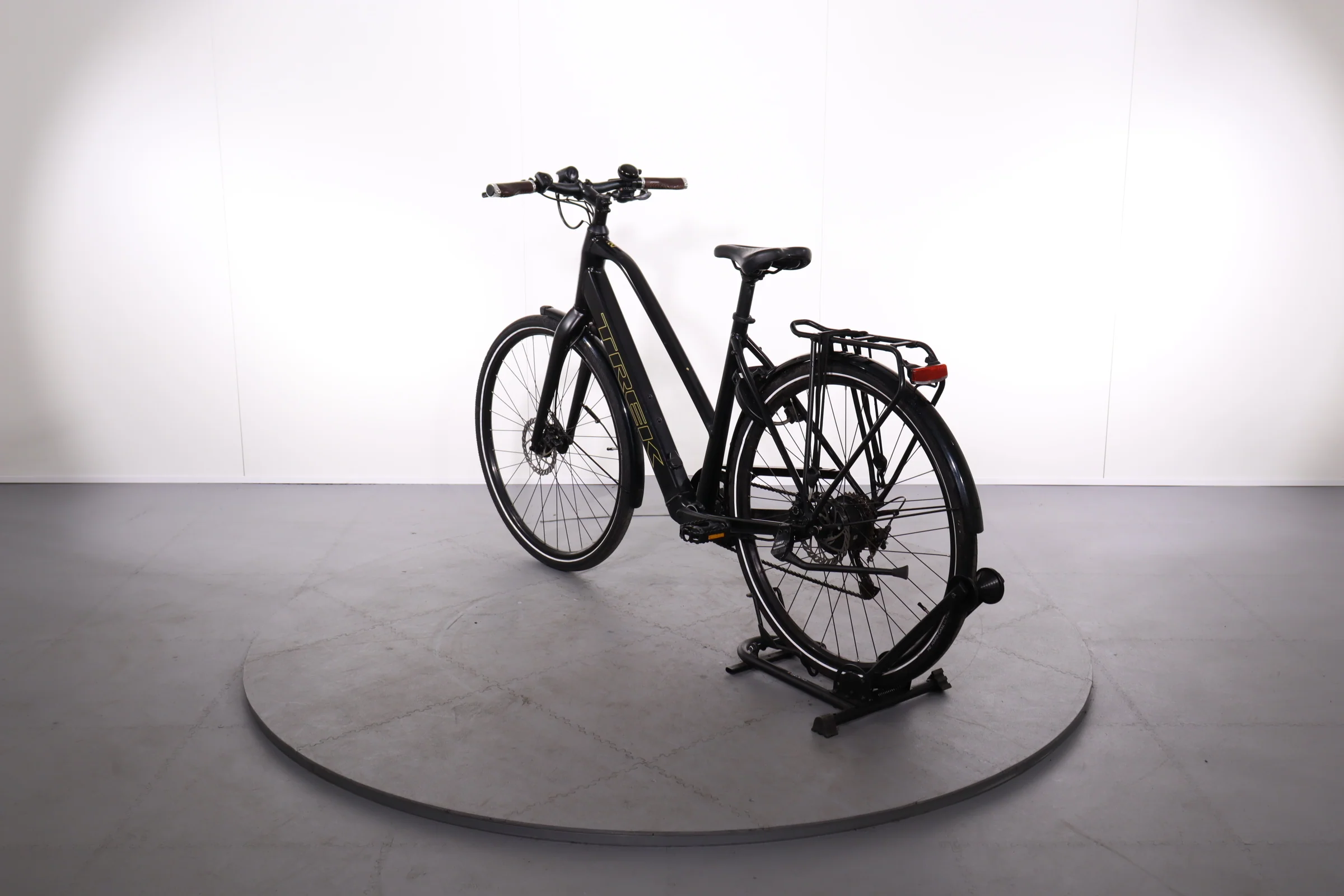 Trek FX+ 2 Stagger - Image 5