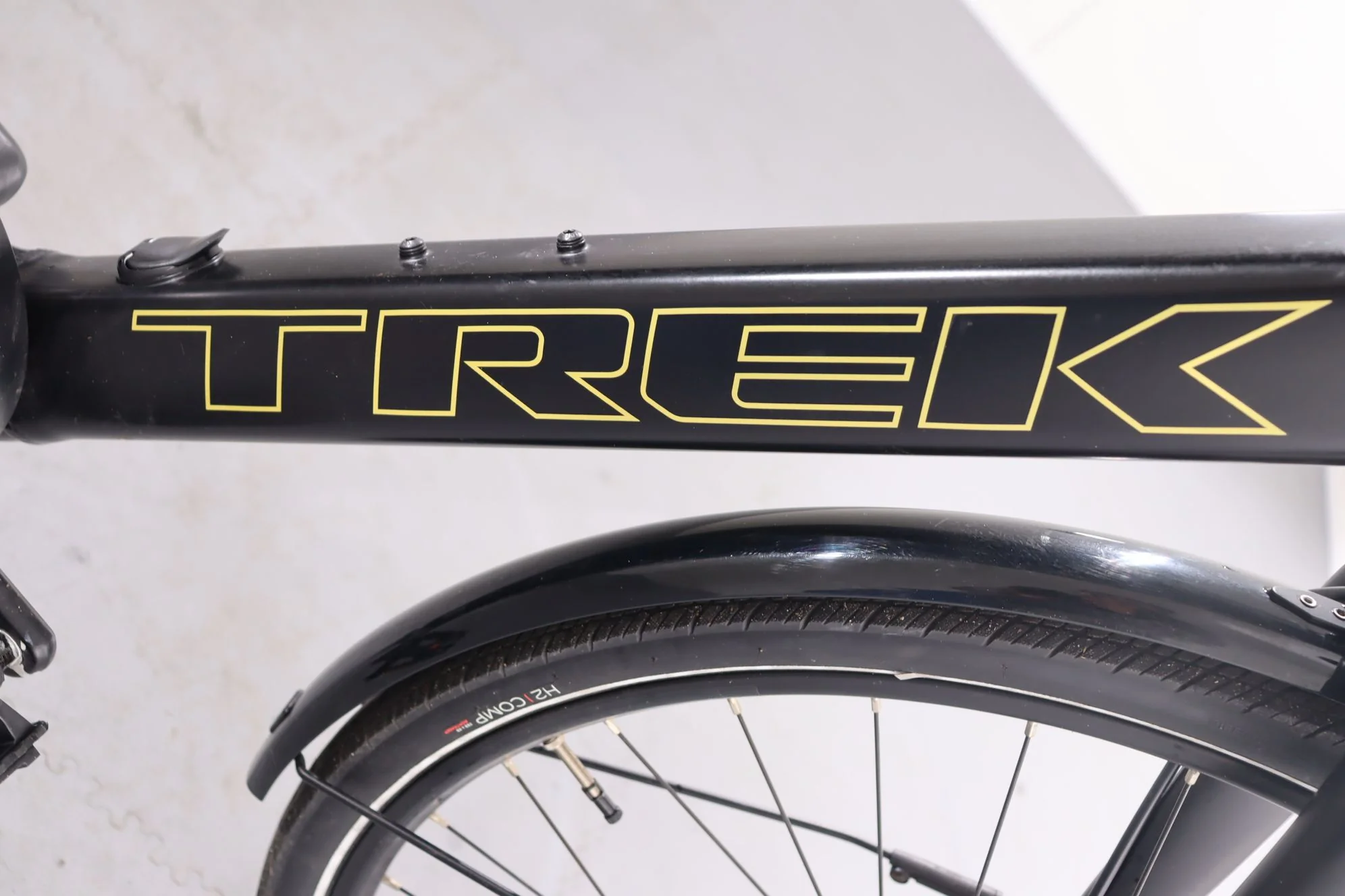 Trek FX+ 2 Stagger - Image 9