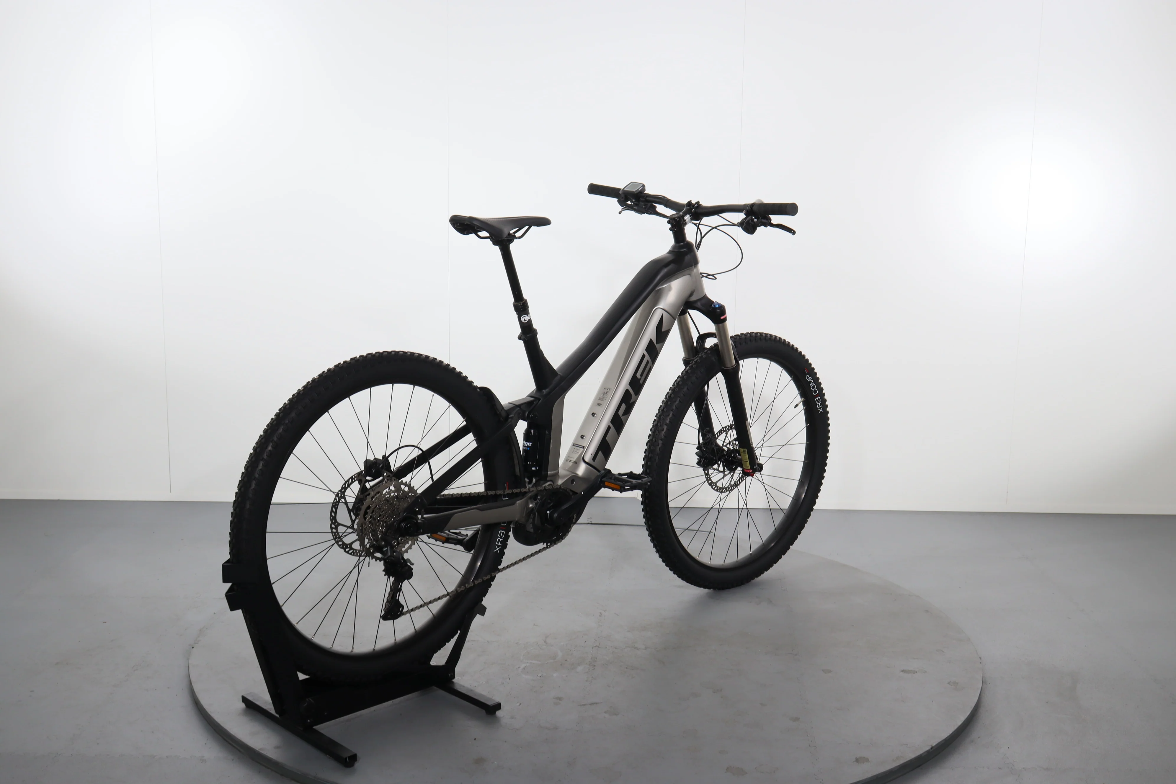 Trek Powerfly FS 4 Equipped Gen 2 - Image 6