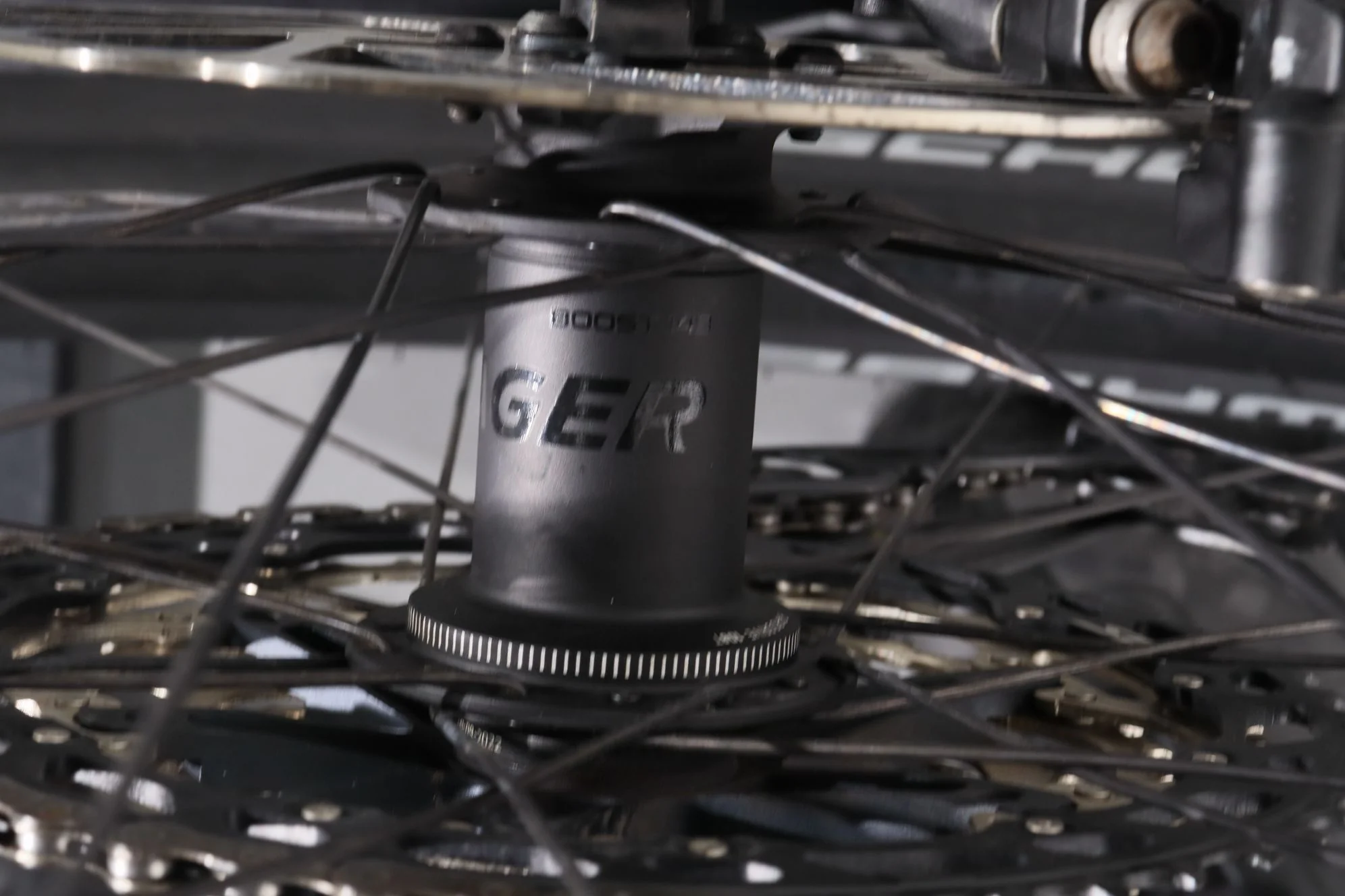 Trek Powerfly FS 7 - Image 12