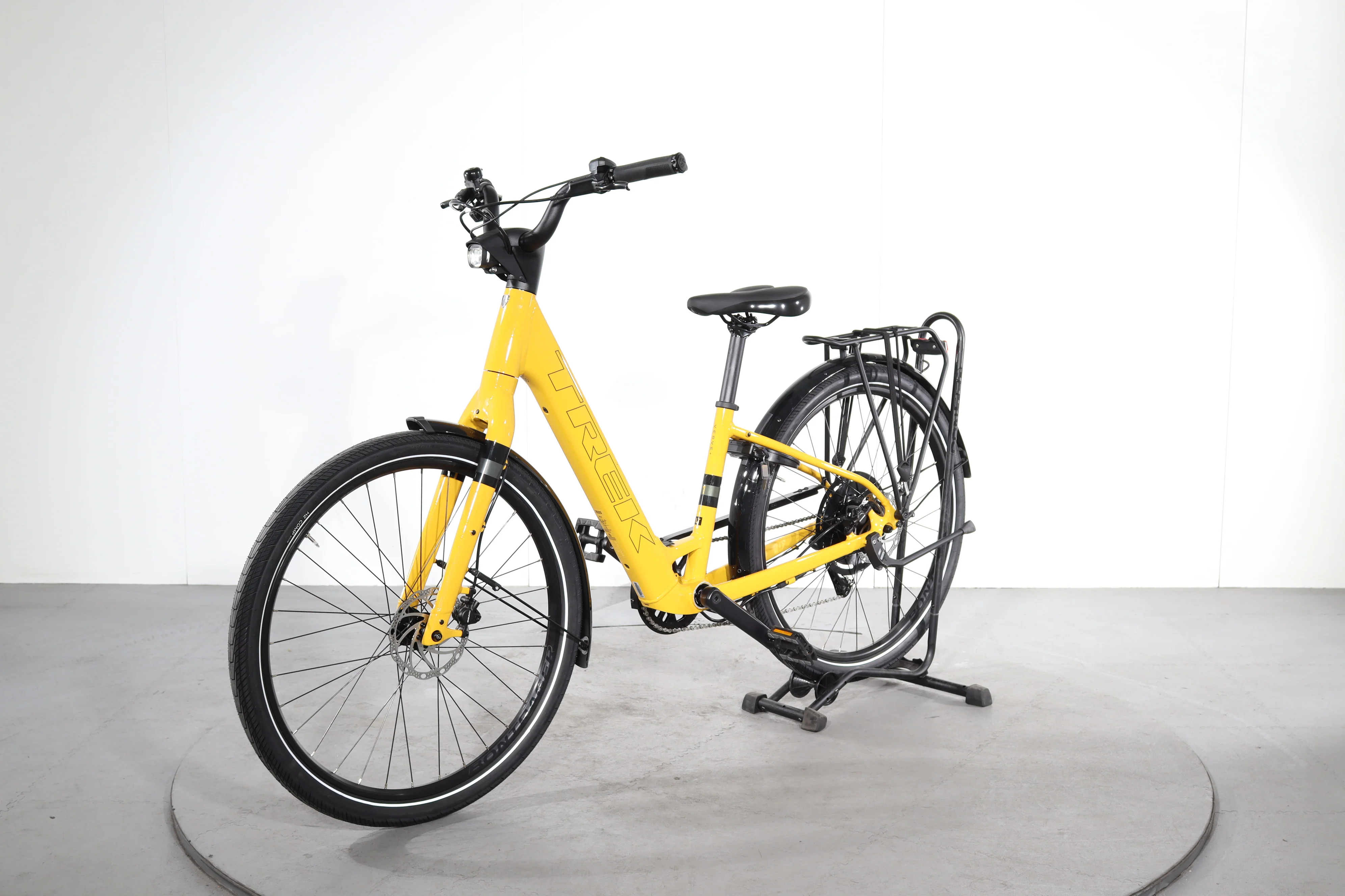 Trek Verve +1 Lowstep - Image 3