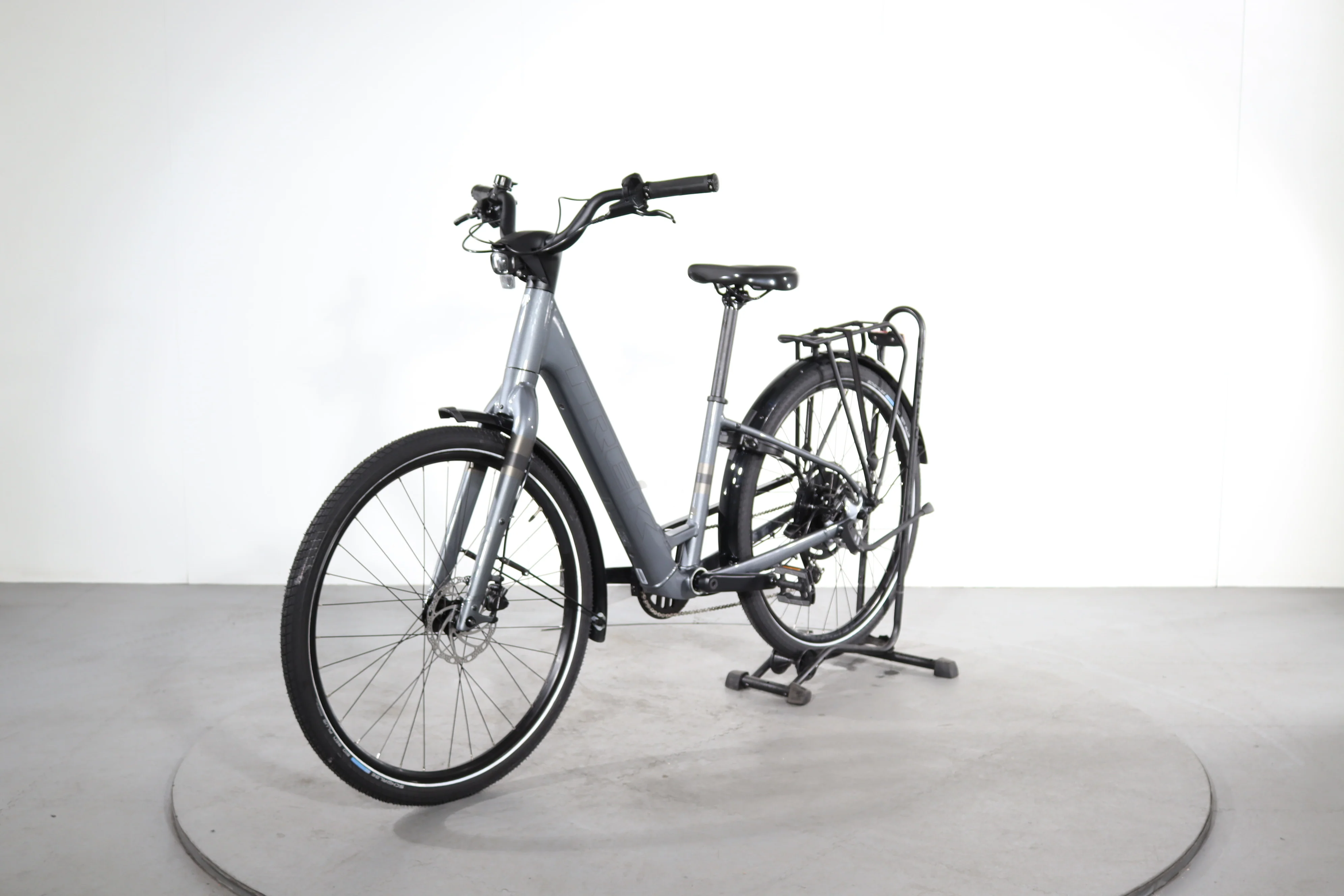 Trek Verve +1 Lowstep - Image 3