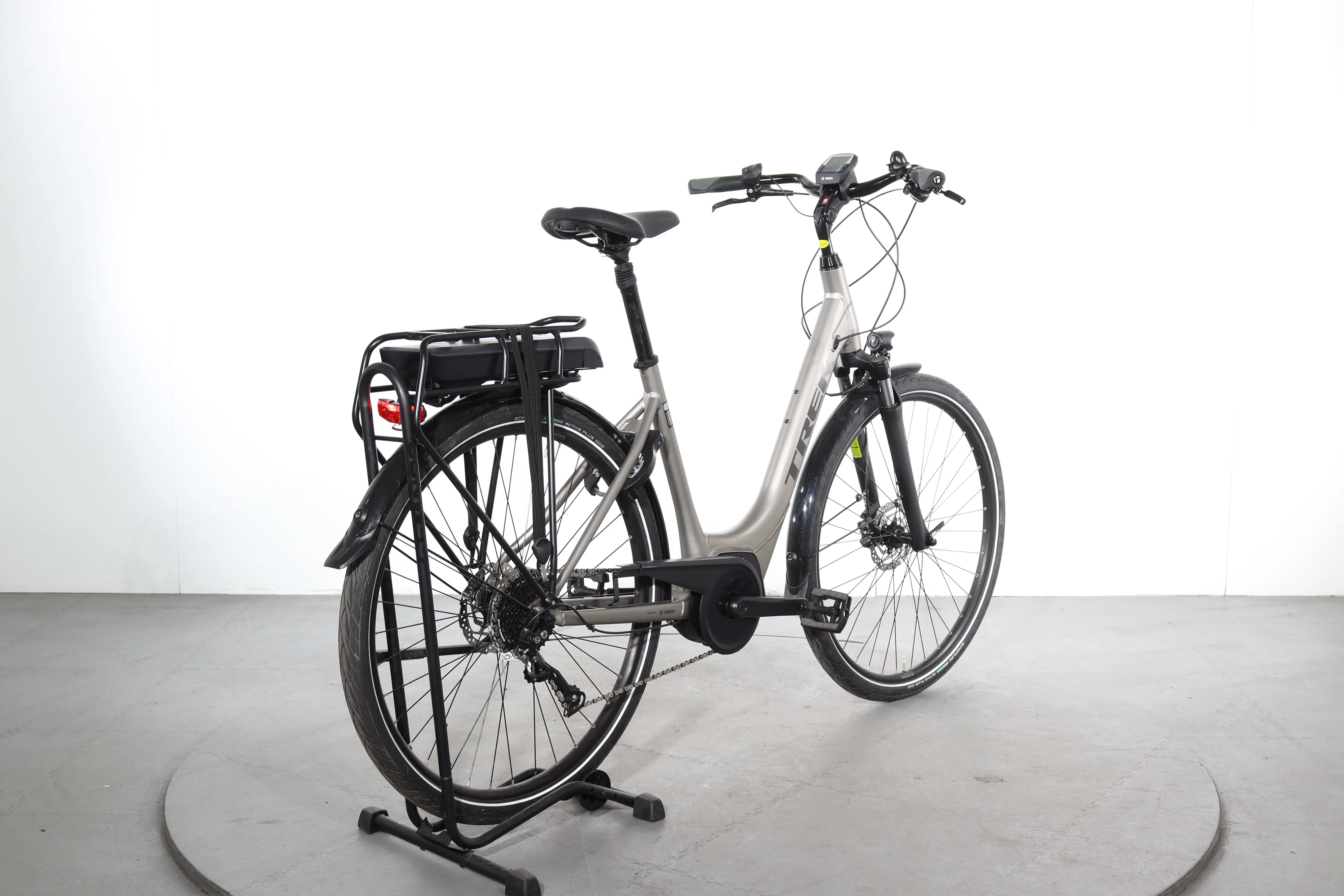 Trek Verve +2 Lowstep - Image 2