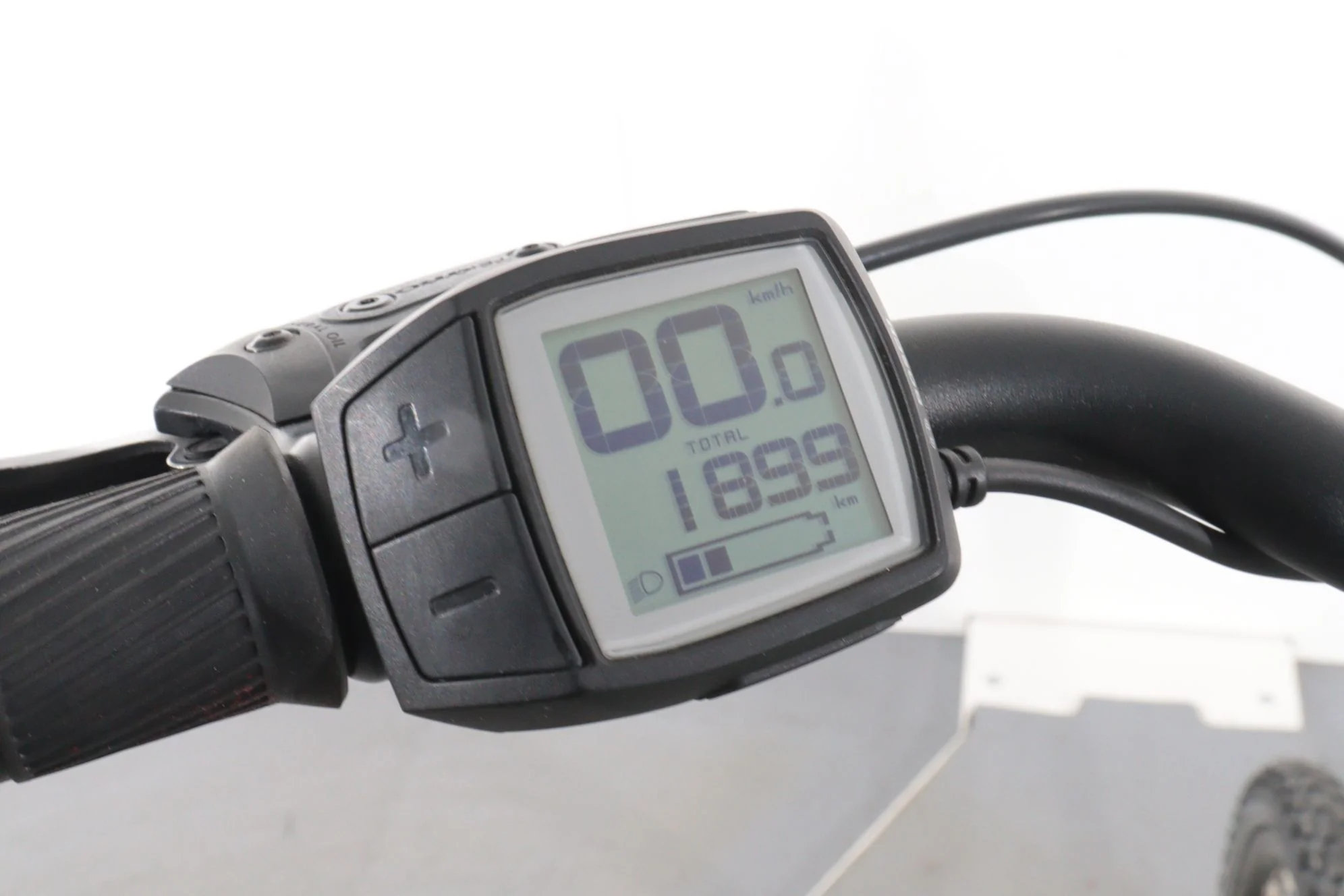 Triumph E-Bird 300 - Image 14