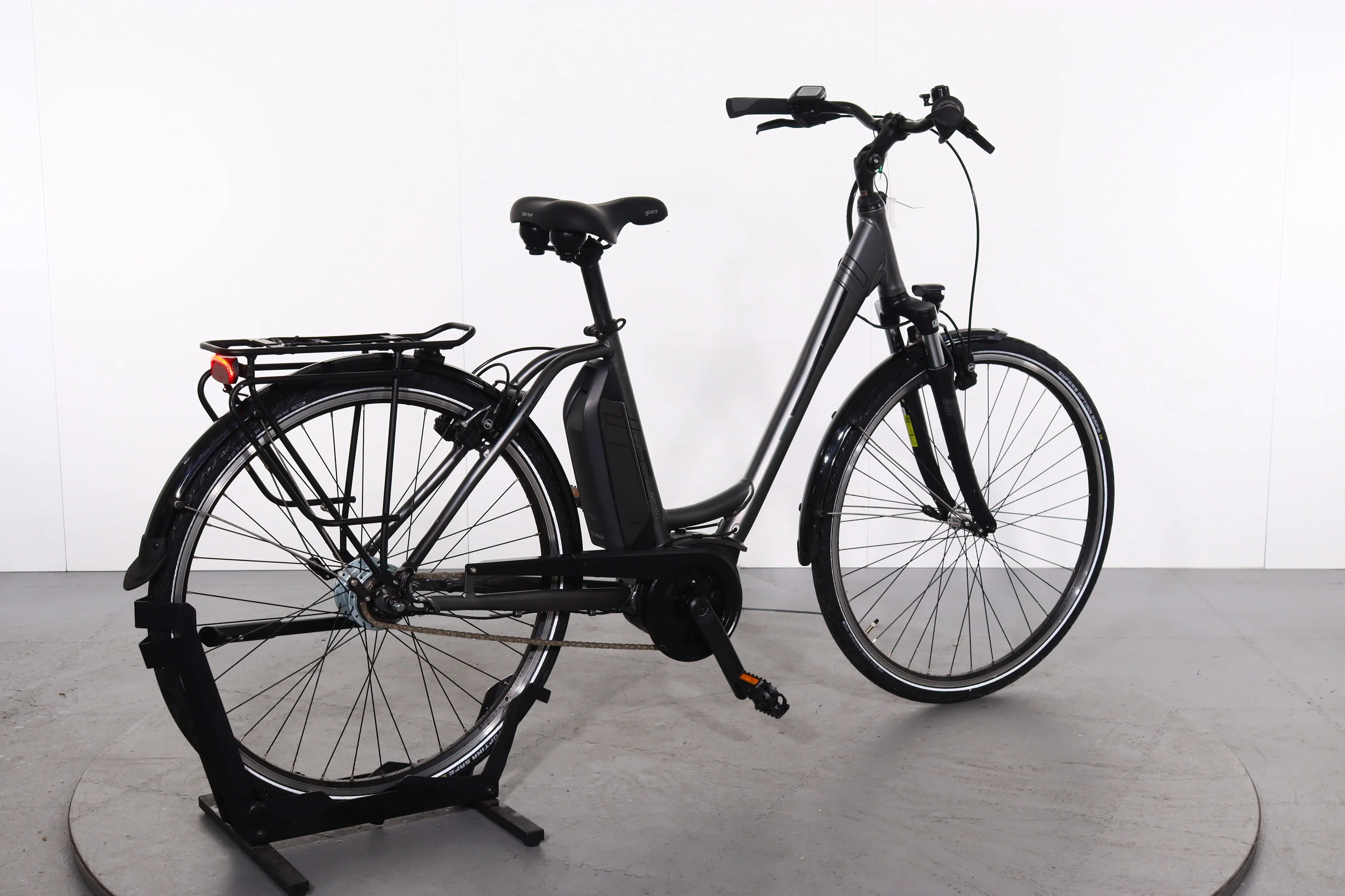 Triumph E-Cloud 4 - Image 6