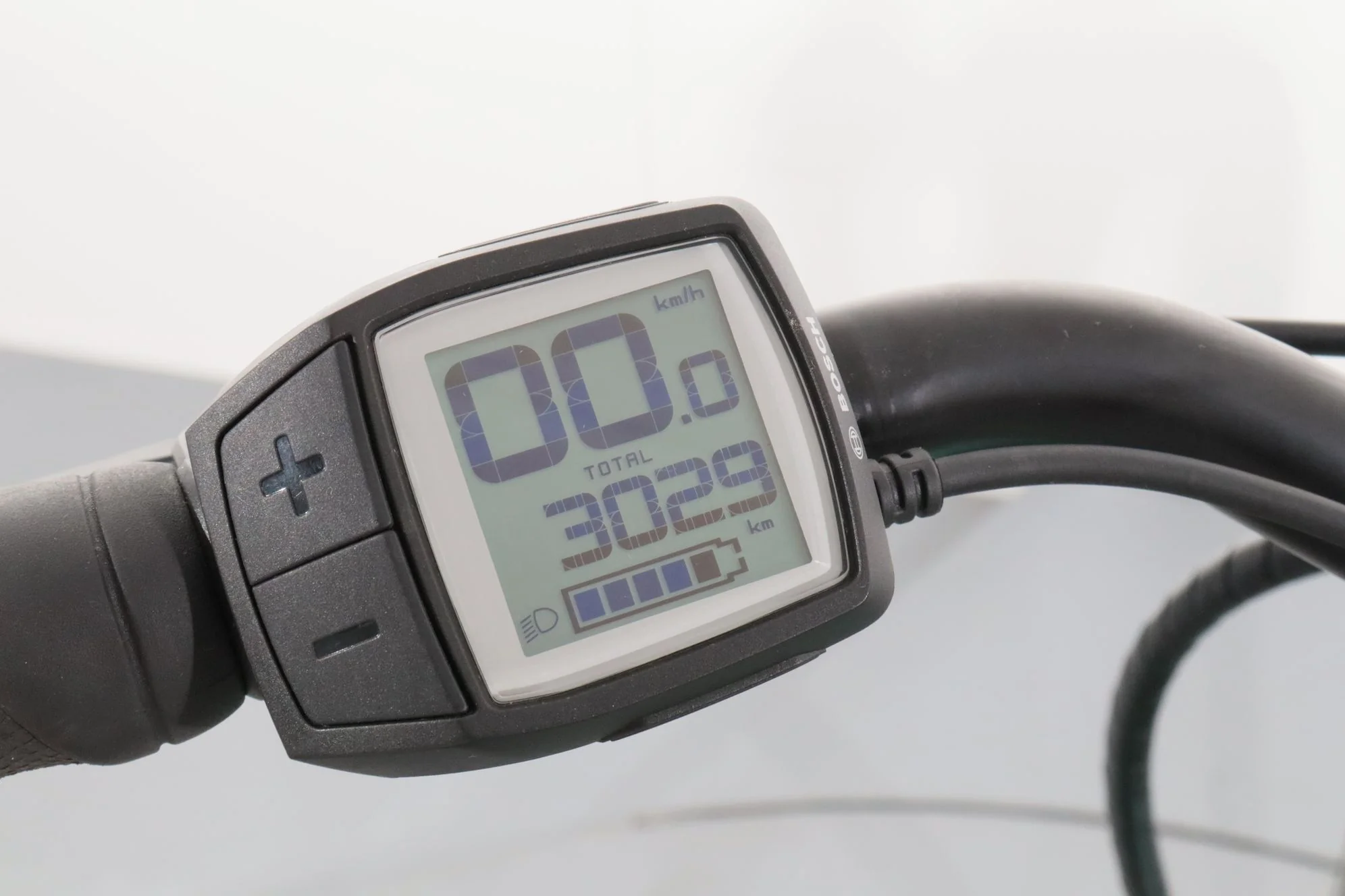 Triumph E-Cloud 400 - Image 12