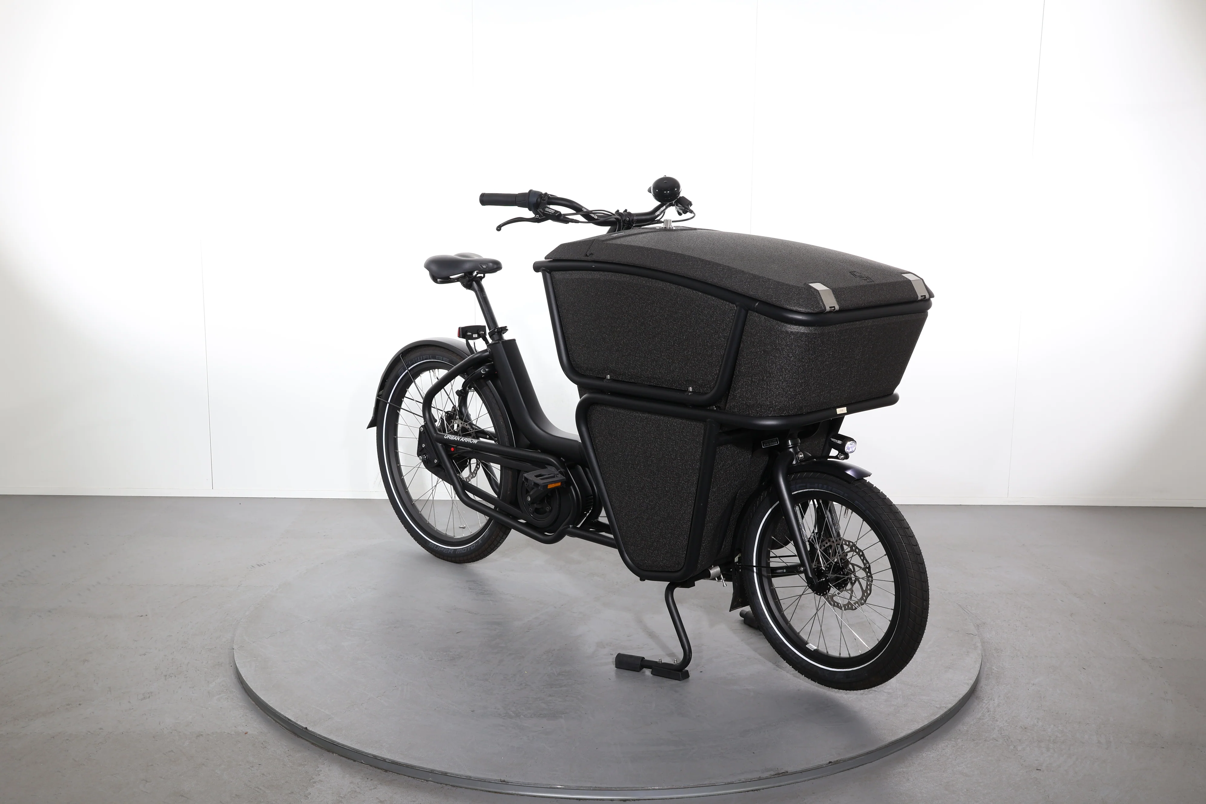 Urban Arrow Shorty Performance Essential - Image 2