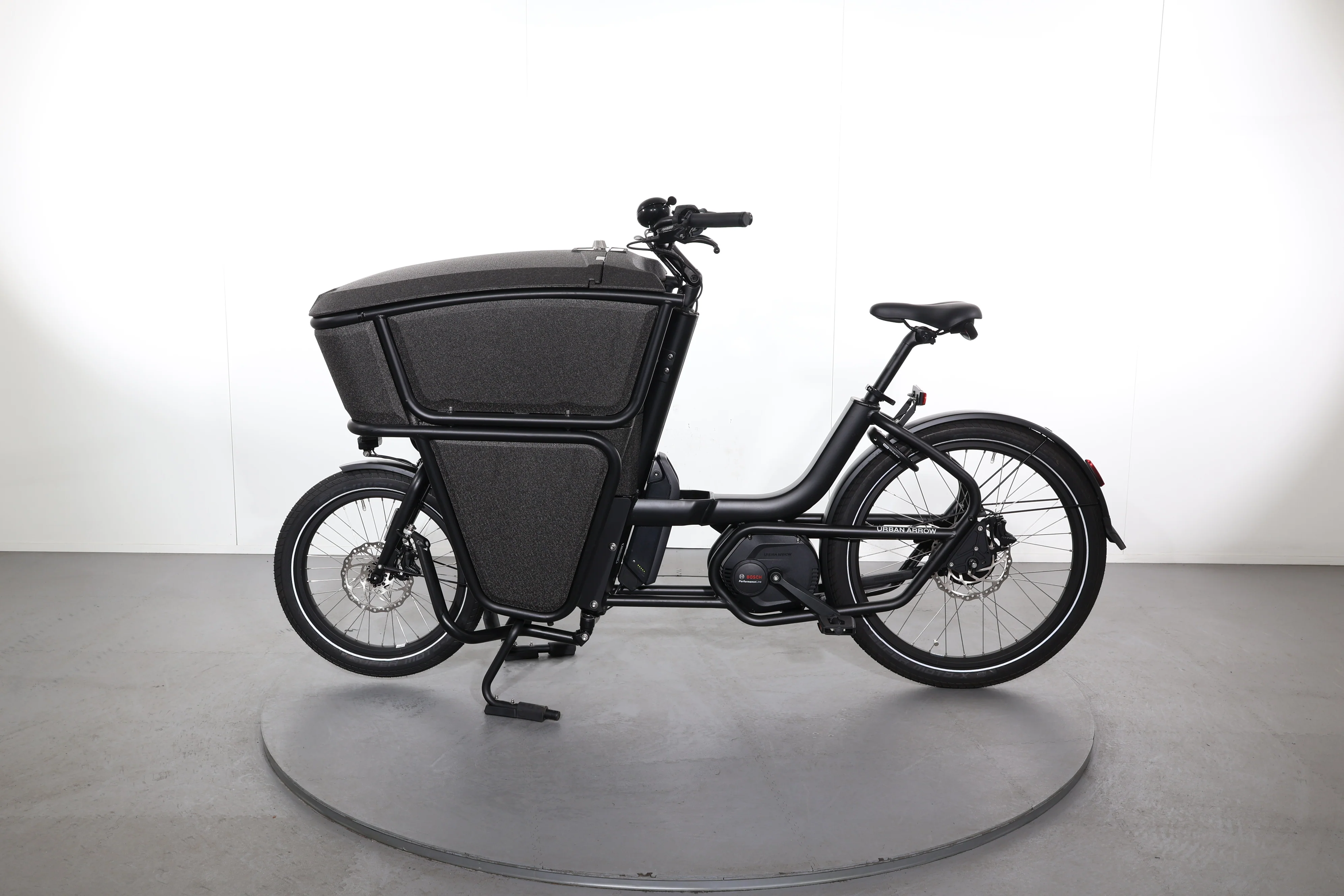 Urban Arrow Shorty Performance Essential - Image 4