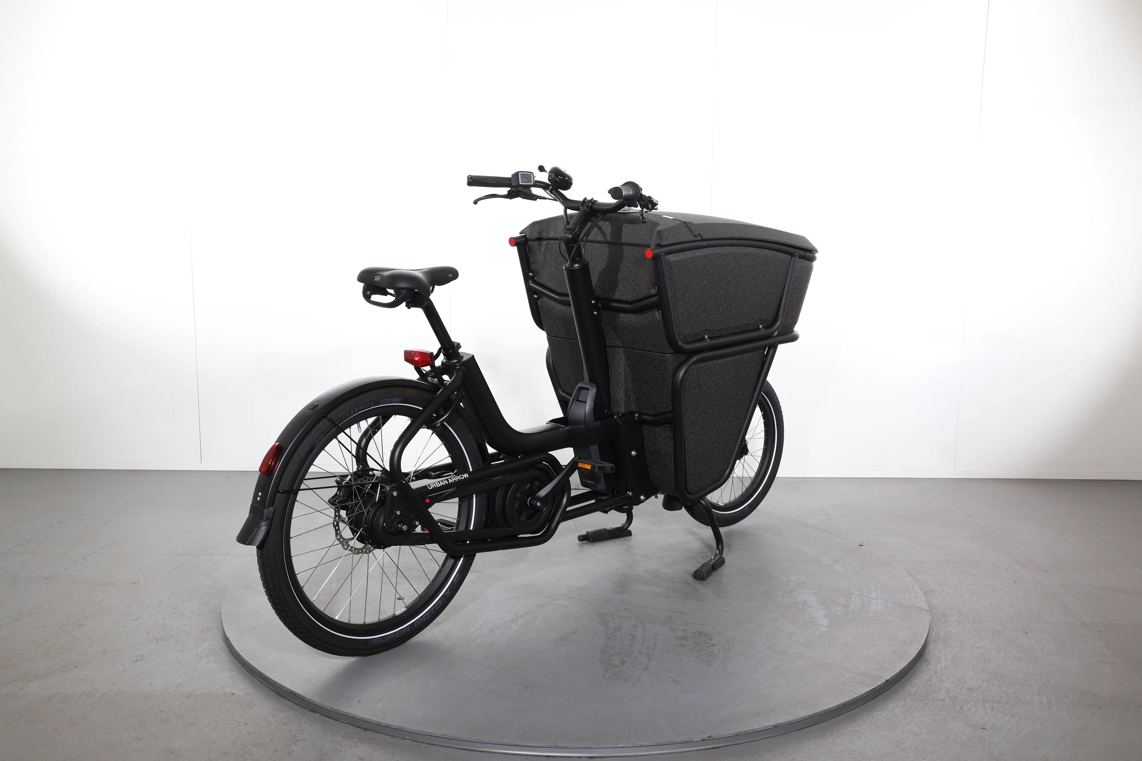 Urban Arrow Shorty Performance Essential - Image 6