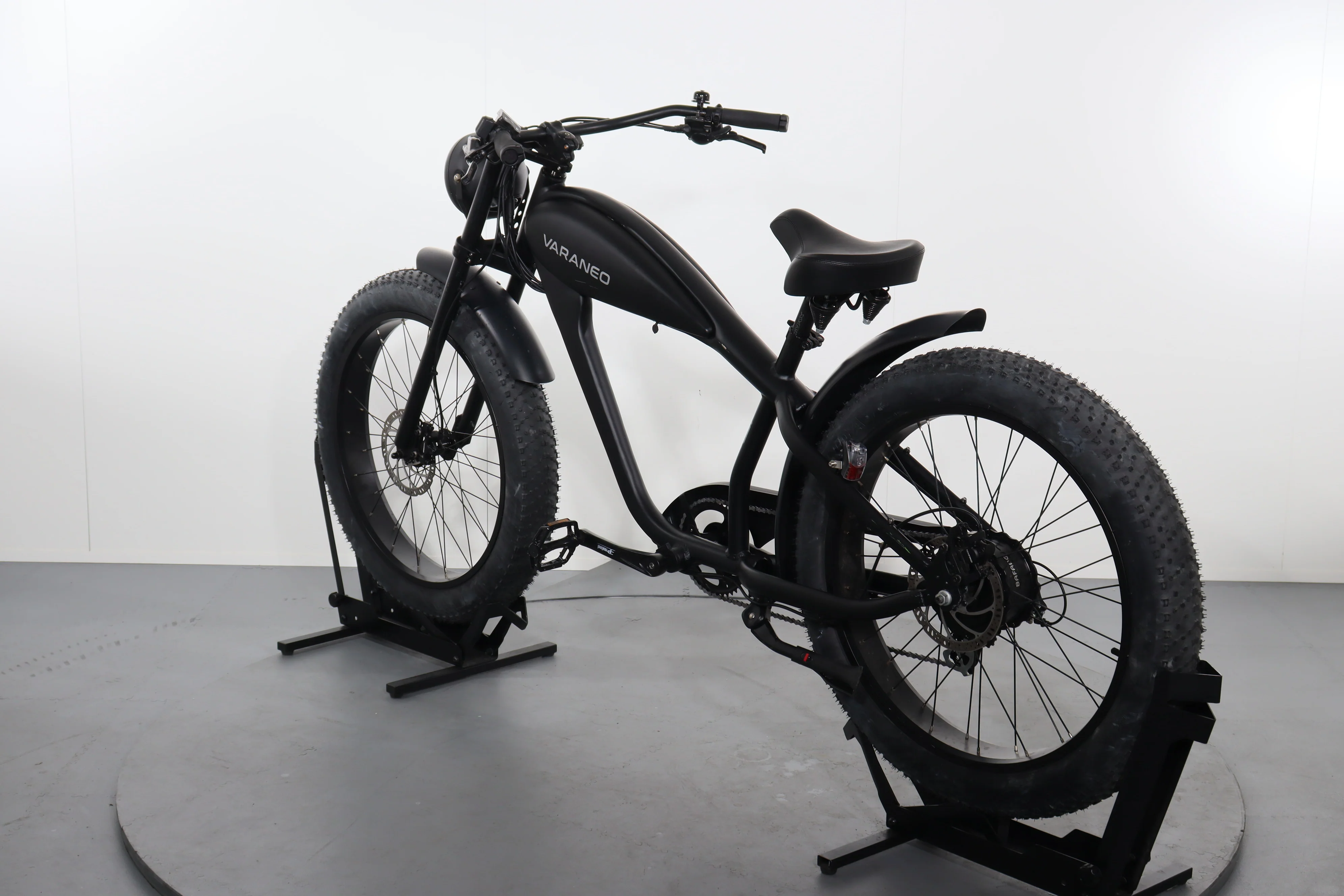 Varaneo Cafe Racer - Image 5